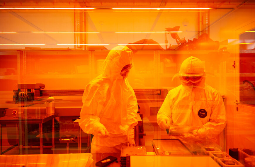 Die Dragon-Produktionslinie im Labor in Wildau.