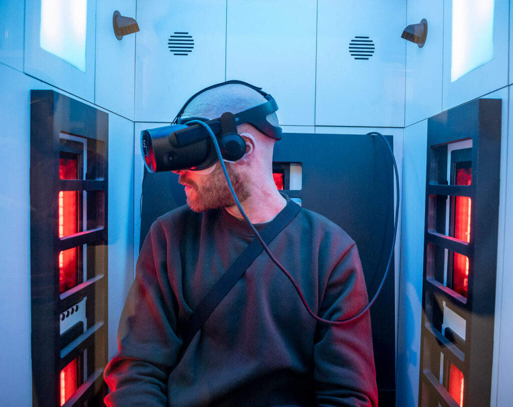 Man with 3D-glasses, Science Week (c) ChristophSchieder