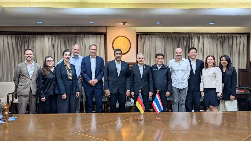 Delegation with the Mayor of Bangkok (c) private